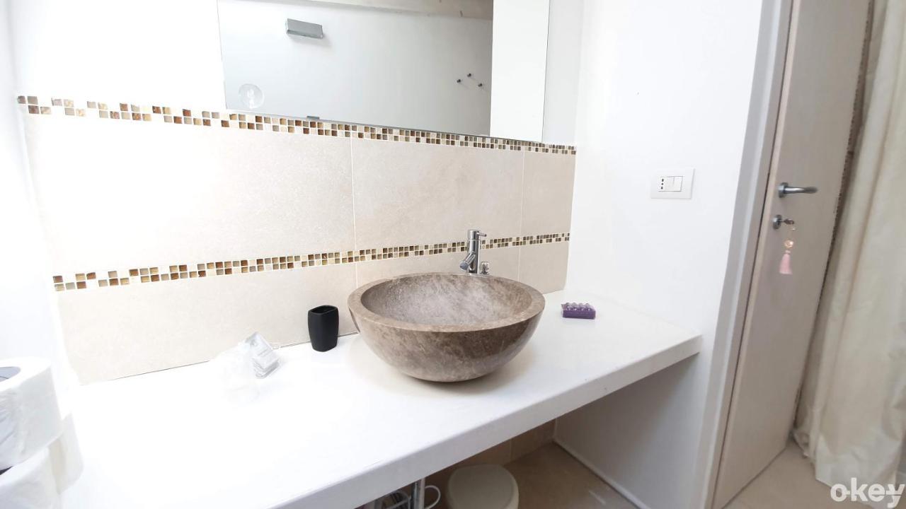 Urban Cottage - Casa Vacanze バーリ エクステリア 写真